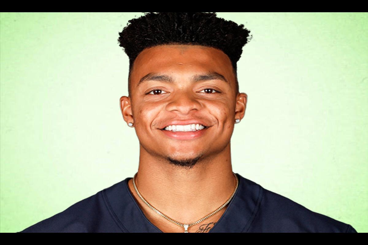 How Much Is Justin Fields Earning in 2023?